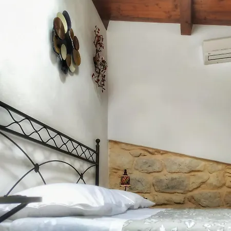 Lilibeth - Charming & Lovely Views Holiday home *