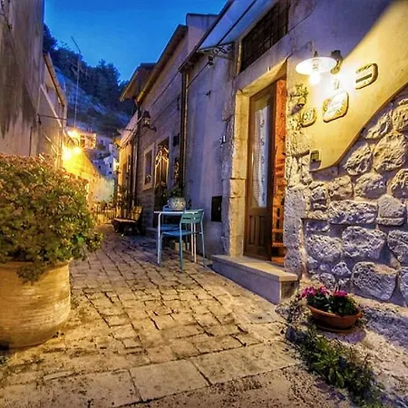 Lilibeth - Charming & Lovely Views Vakantiehuis *