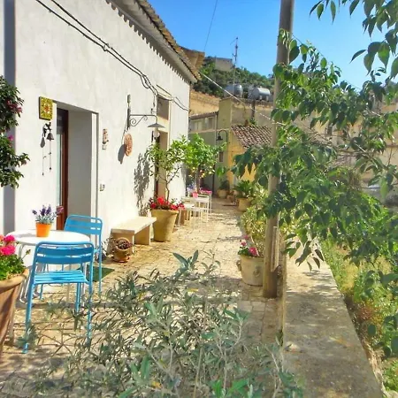 Lilibeth - Charming & Lovely Views * Scicli