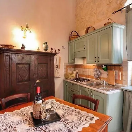 Lilibeth - Charming & Lovely Views Holiday home *
