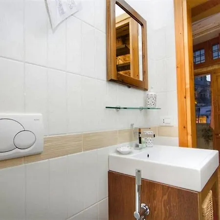 Lilibeth - Charming & Lovely Views Holiday home